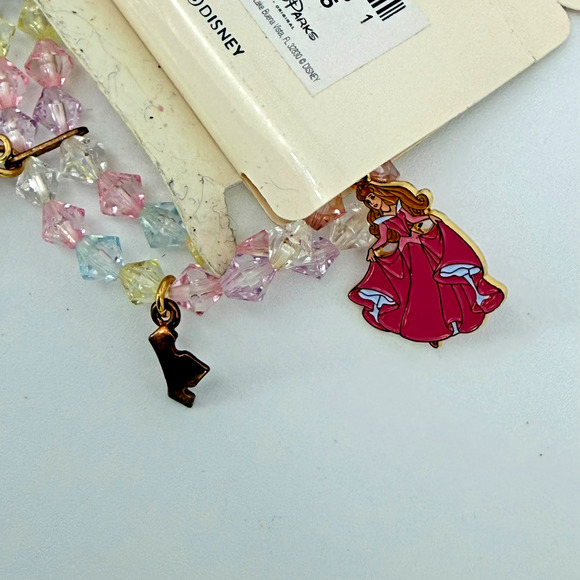 Disney Princess Charm Bracelet Stretch 6” 6 Charms Authentic Disney Parks - Picture 8 of 8